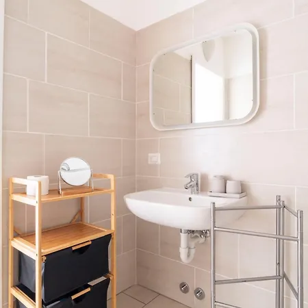 Apartamento Vitani 30 - Nel Cuore Del Centro Storico Di Como