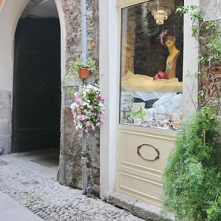 Italianway - Vitani 30 * Como